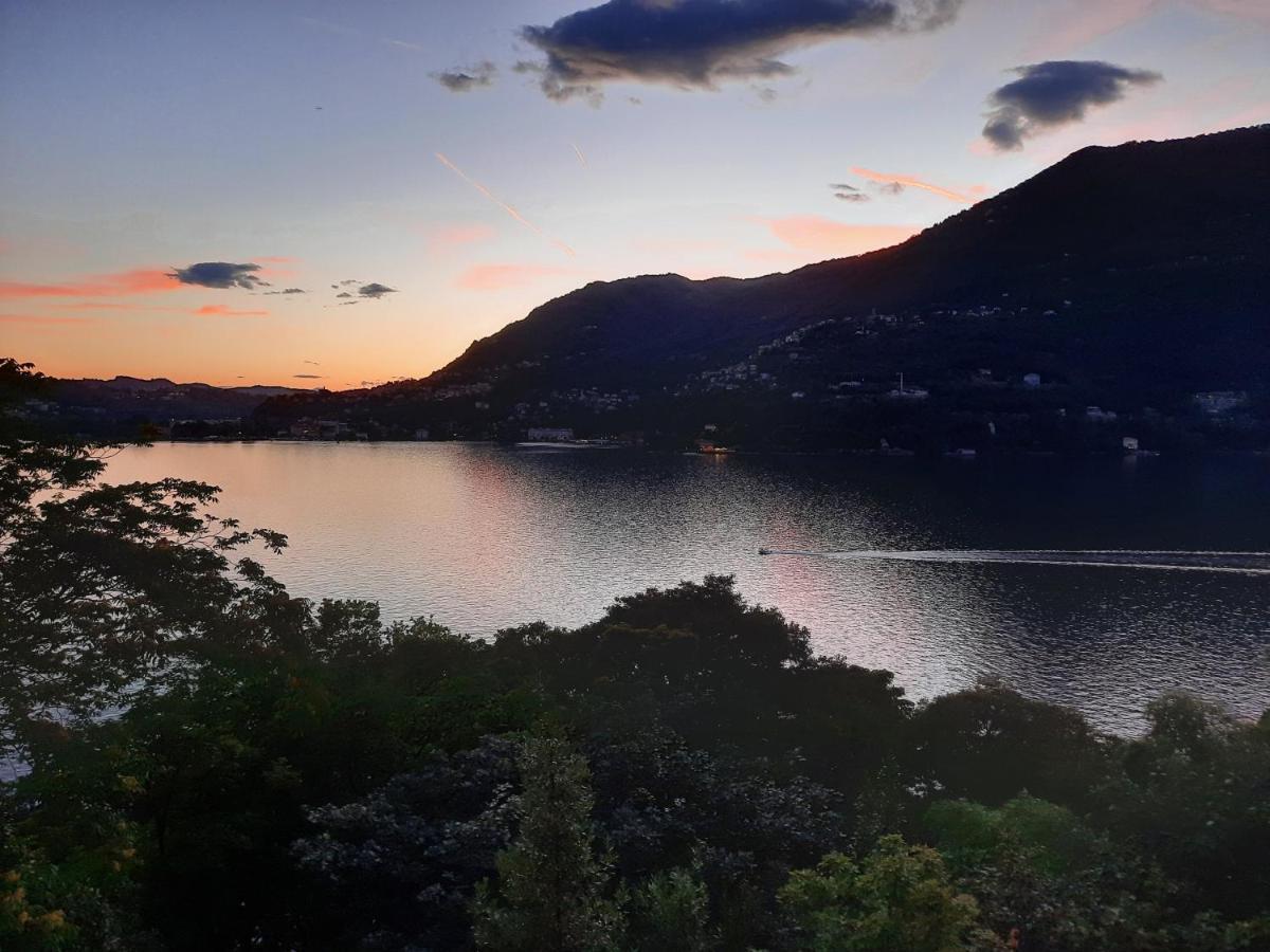 An Armchair On The Lake Blevio Exterior photo