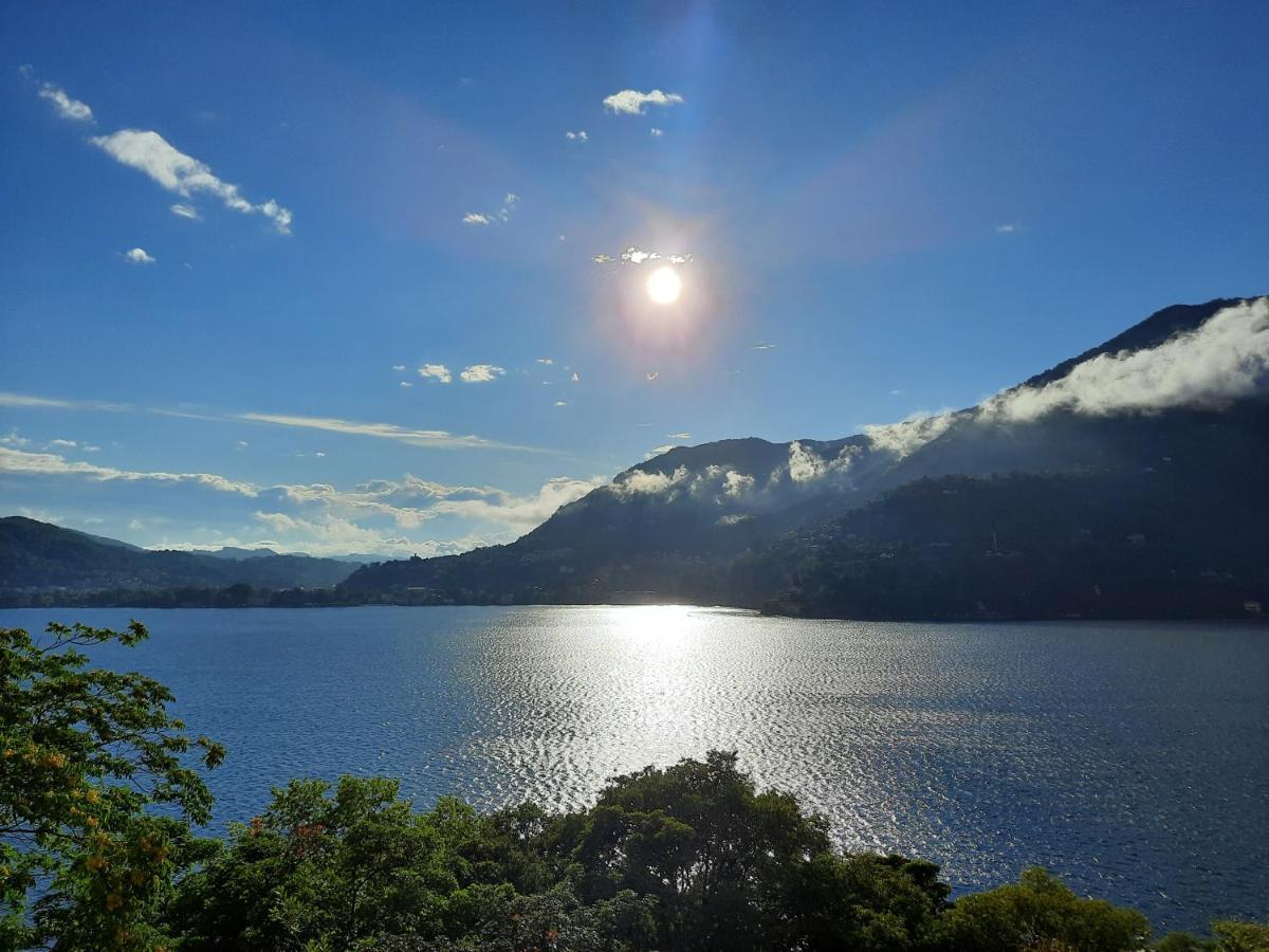 An Armchair On The Lake Blevio Exterior photo